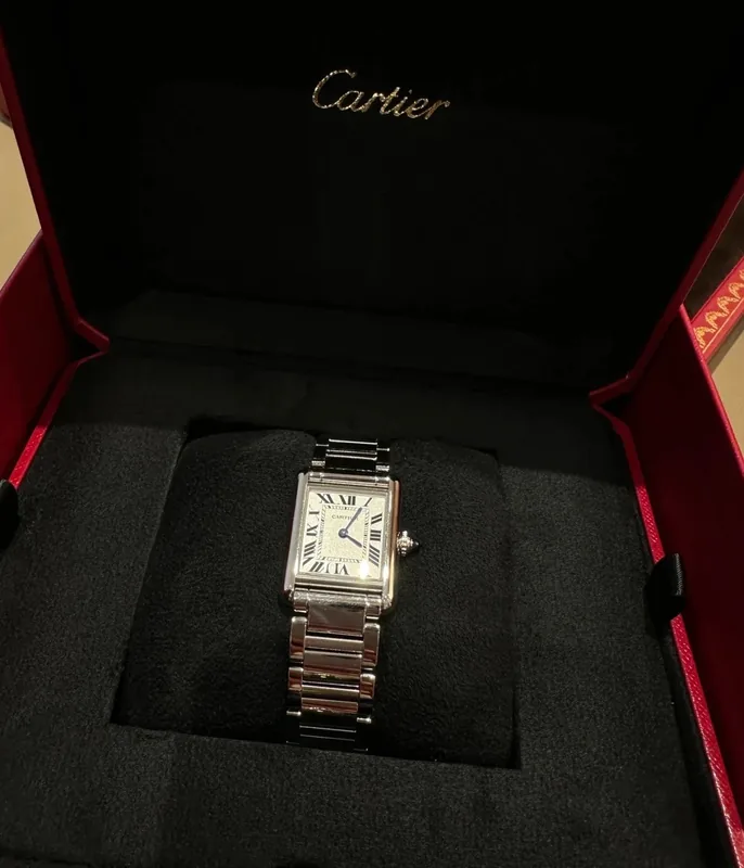 Seller listing image for Tank-style ladies watch · 25 mm Ver.A