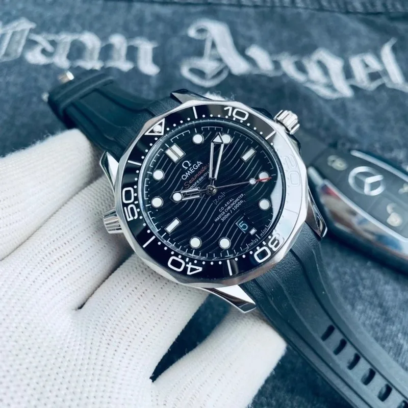 Seller listing image for Seamaster 300-style watch · 42 mm